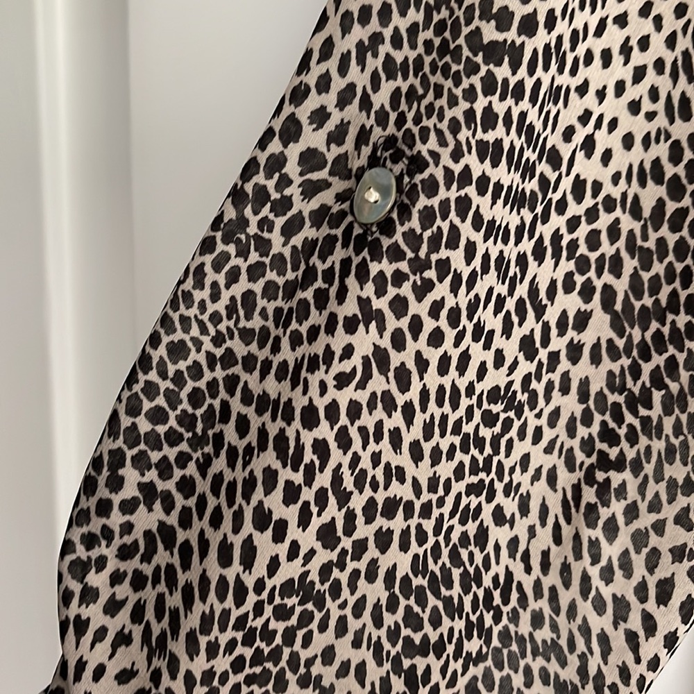 Animal Print Top - Picture 4 of 7